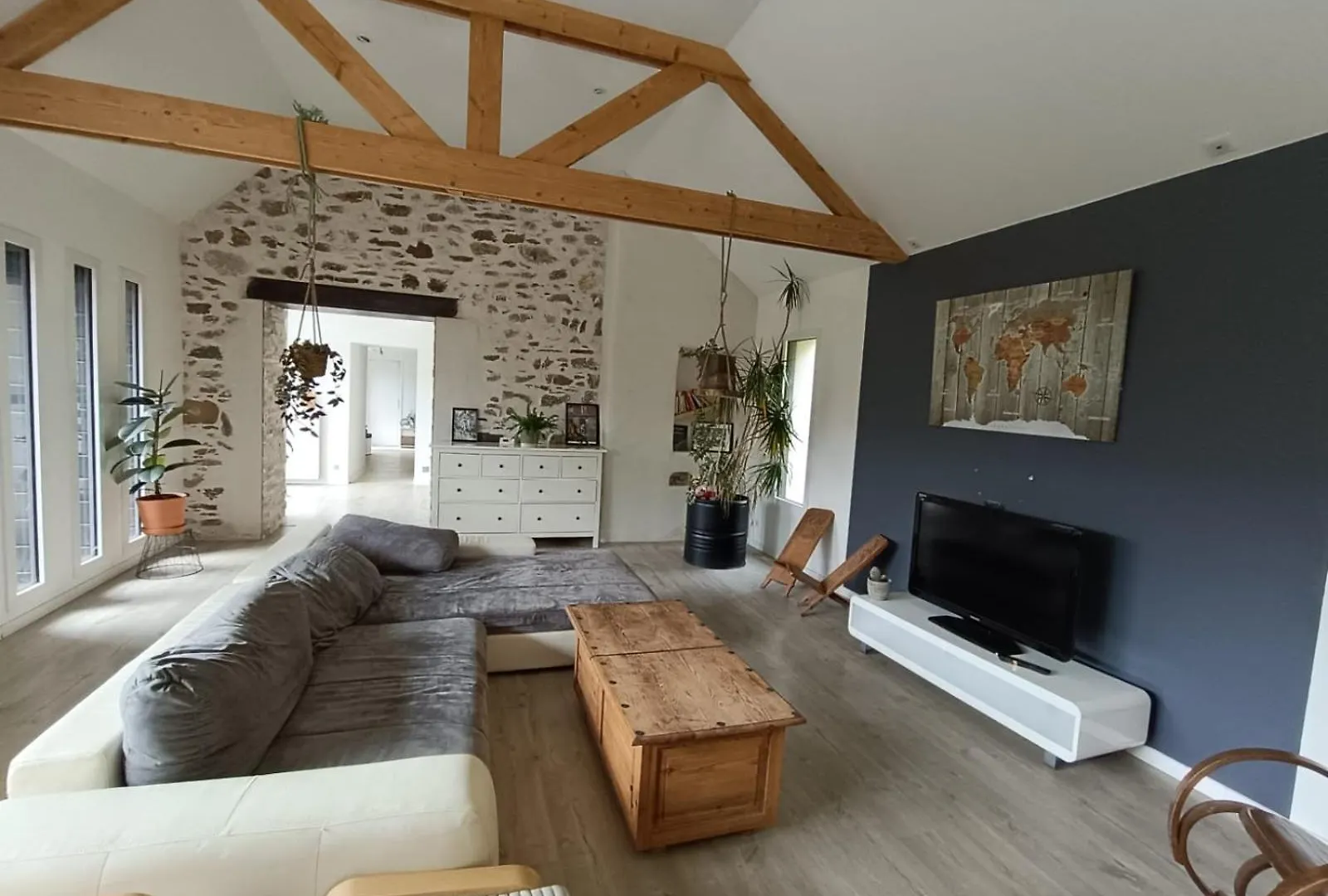 ホームステイ IrvillacChambre Dans Corps De Ferme A La Campagneアパートメント フランス